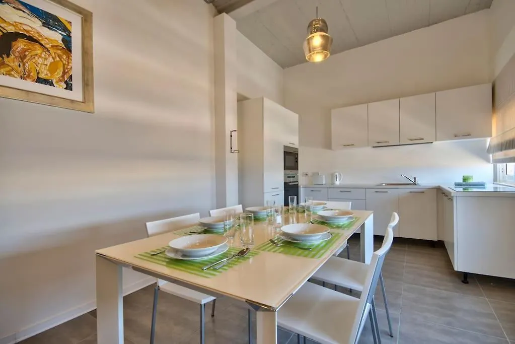 Vallettastay - Harbor View Gem -Sea View 2 Bed Apt Apartment